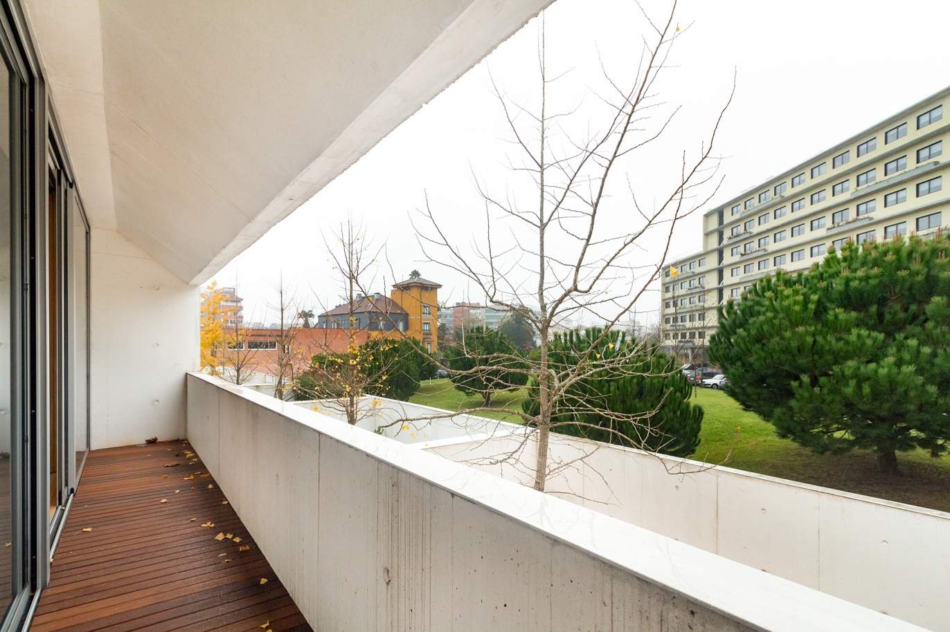 Villa de 4 dormitorios con jardín, en venta, en la zona noble de Massarelos, Oporto, Portugal_188284