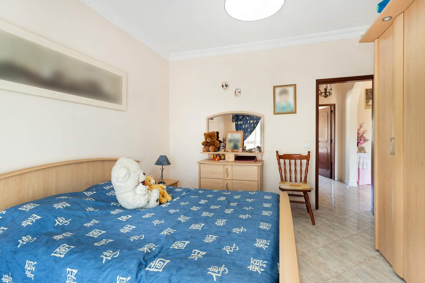 Villa de 3 dormitorios con vistas a la montaña y al mar, en venta, Loulé, Algarve_188404