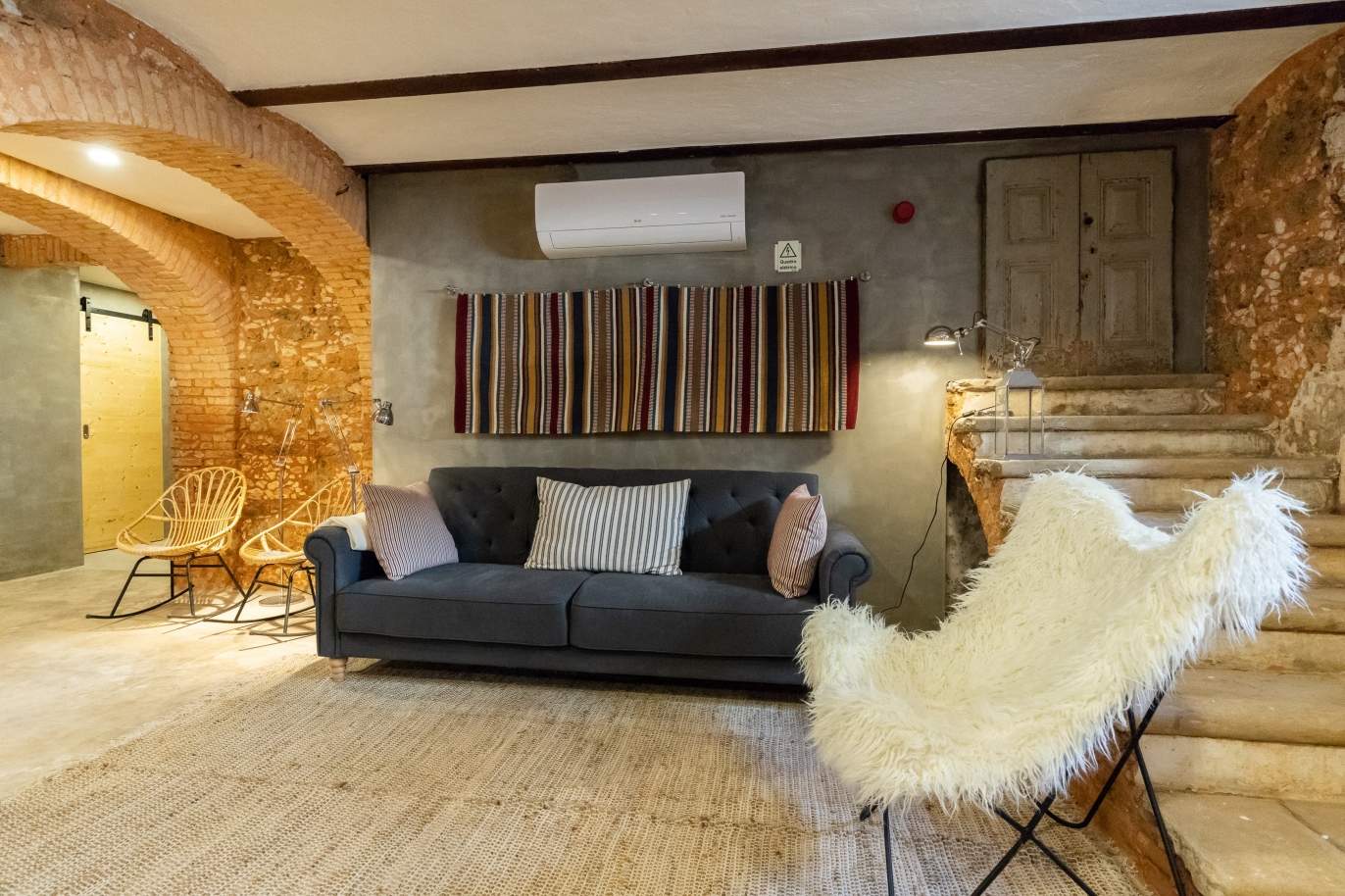 Fully operational and charmingluxury boutique hotel in the