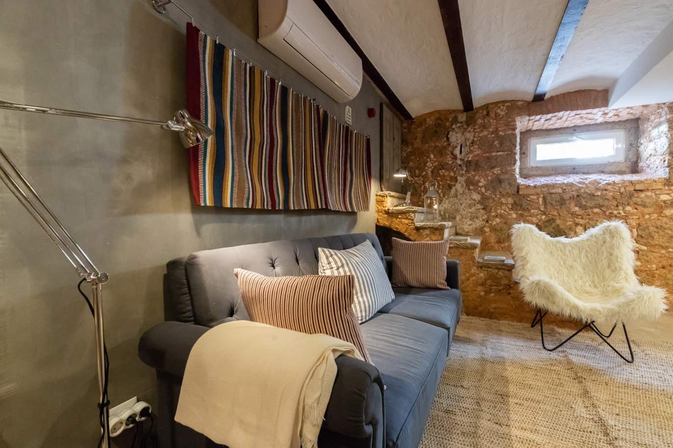 Fully operational and charmingluxury boutique hotel in the