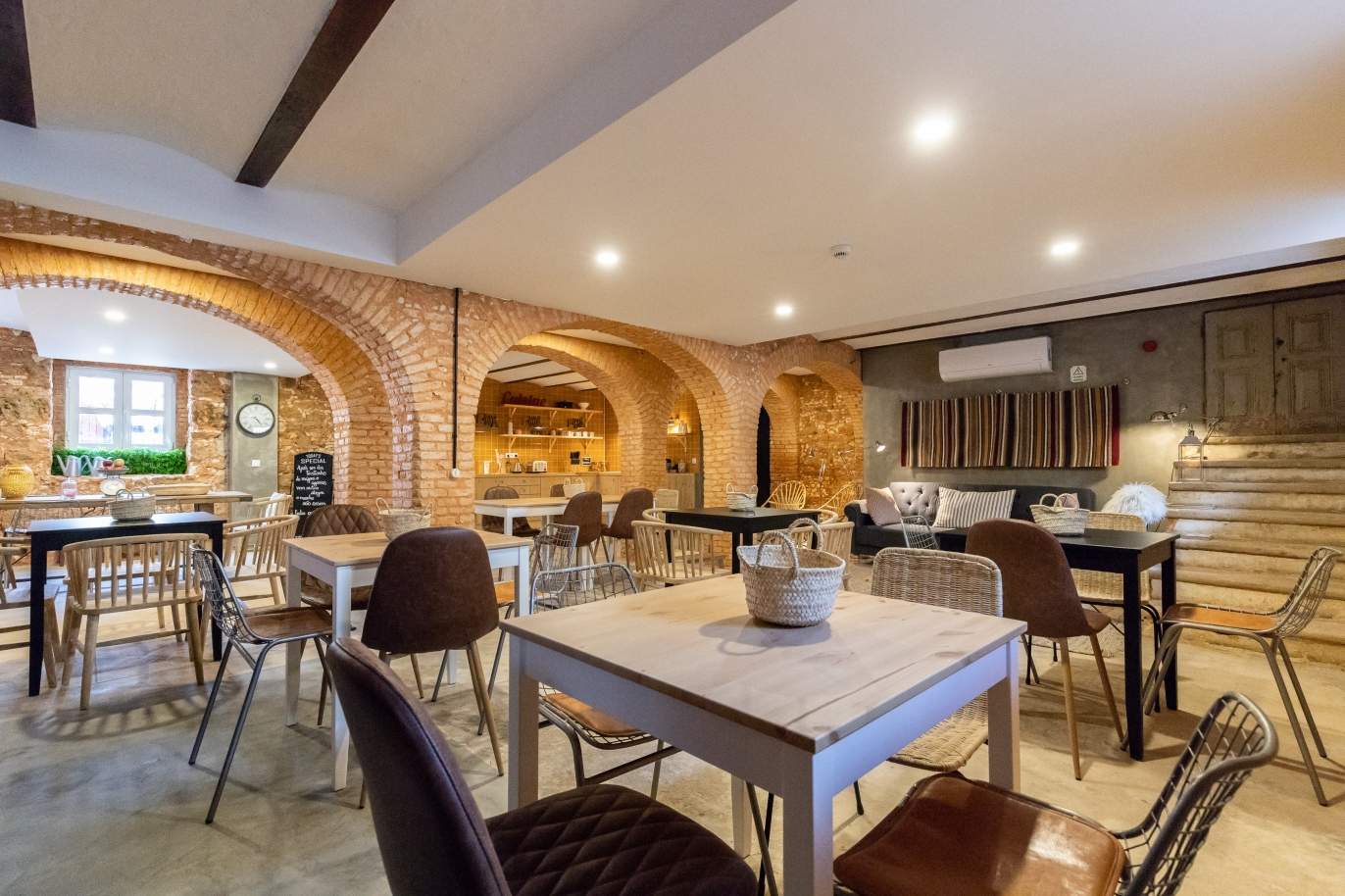 Fully operational and charmingluxury boutique hotel in the