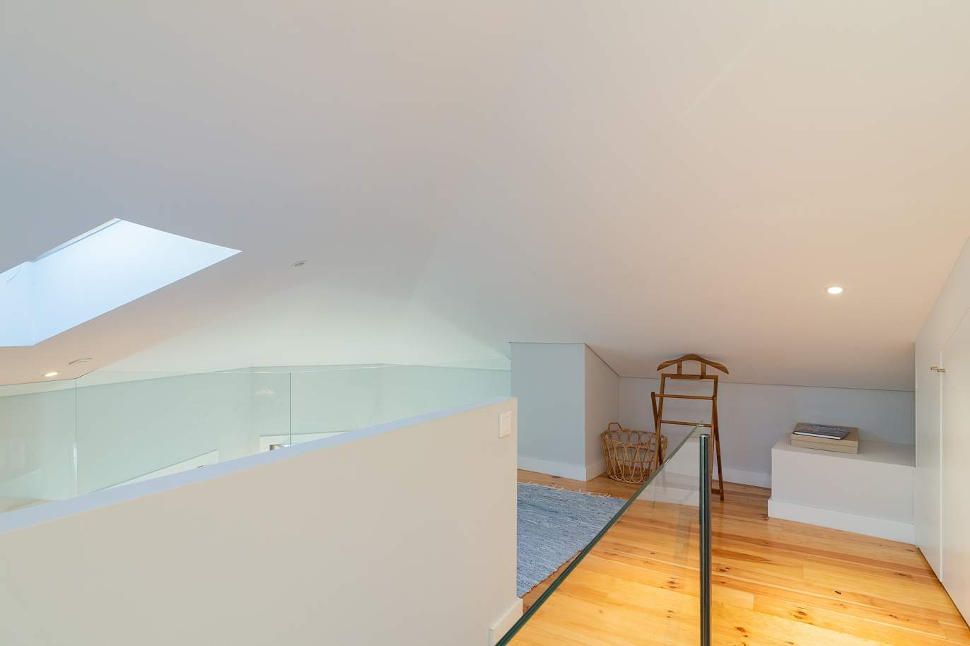 Duplex penthouse, for sale, in downtown Porto, Portugal_189550