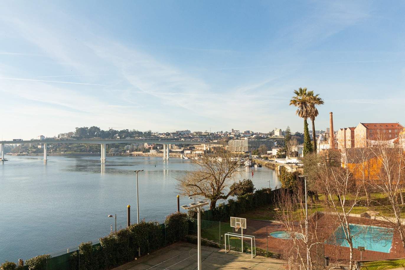 Apartment with balcony, for sale, in 1st line of river, Valbom, Porto, Portugal_189933