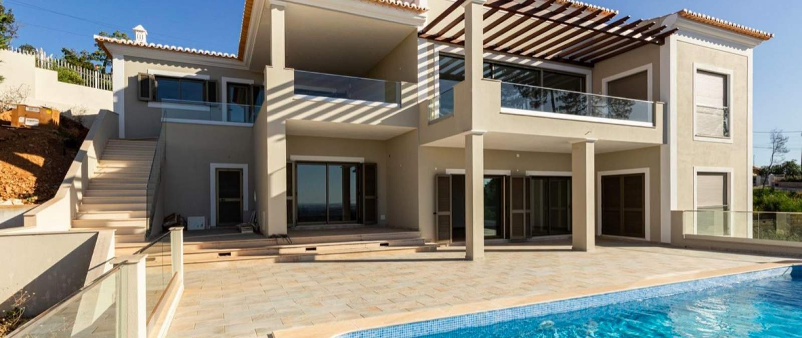 Casa de 4 dormitorios con piscina, de nueva construcción, en venta, Monchique, Algarve_191576