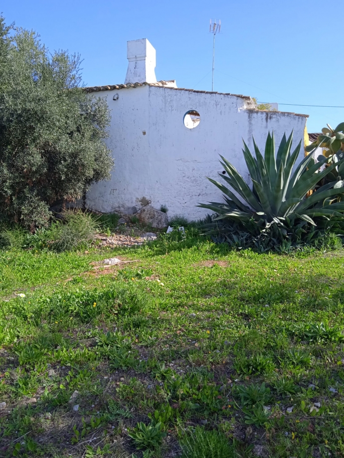 Villa de 2 chambres à coucher à rénover, à Tavira, Algarve_191880