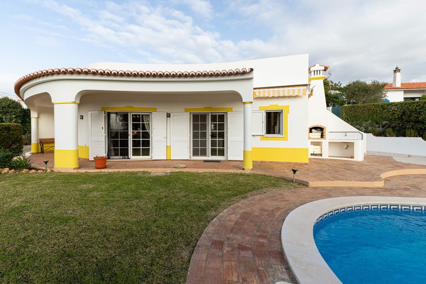 Casa de 5 dormitorios, cerca de la playa, en venta en Carvoeiro, Algarve_191916