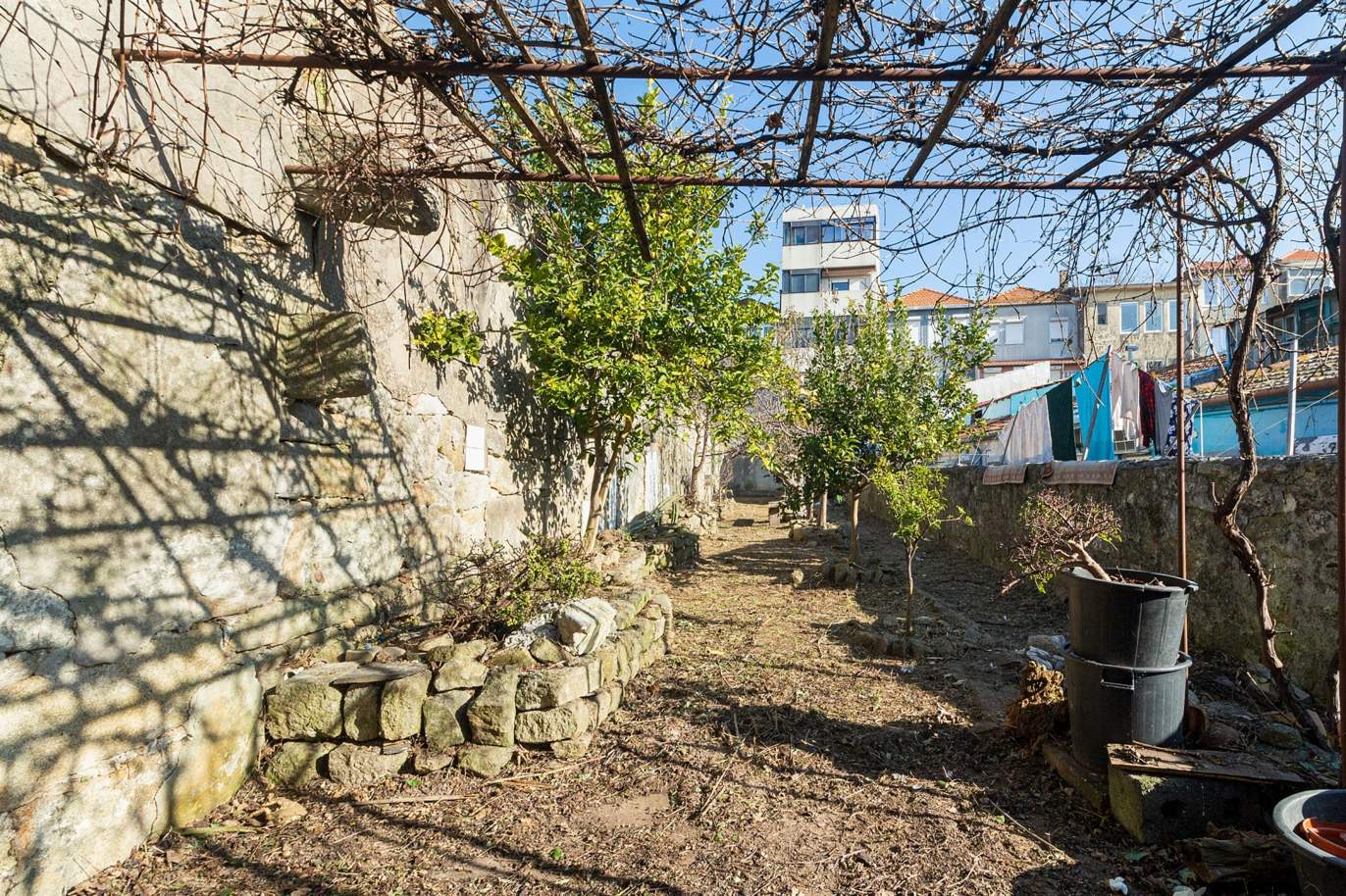 Venta: Edificio con proyecto aprobado para 4 pisos, Centro de Oporto, Portugal_192076