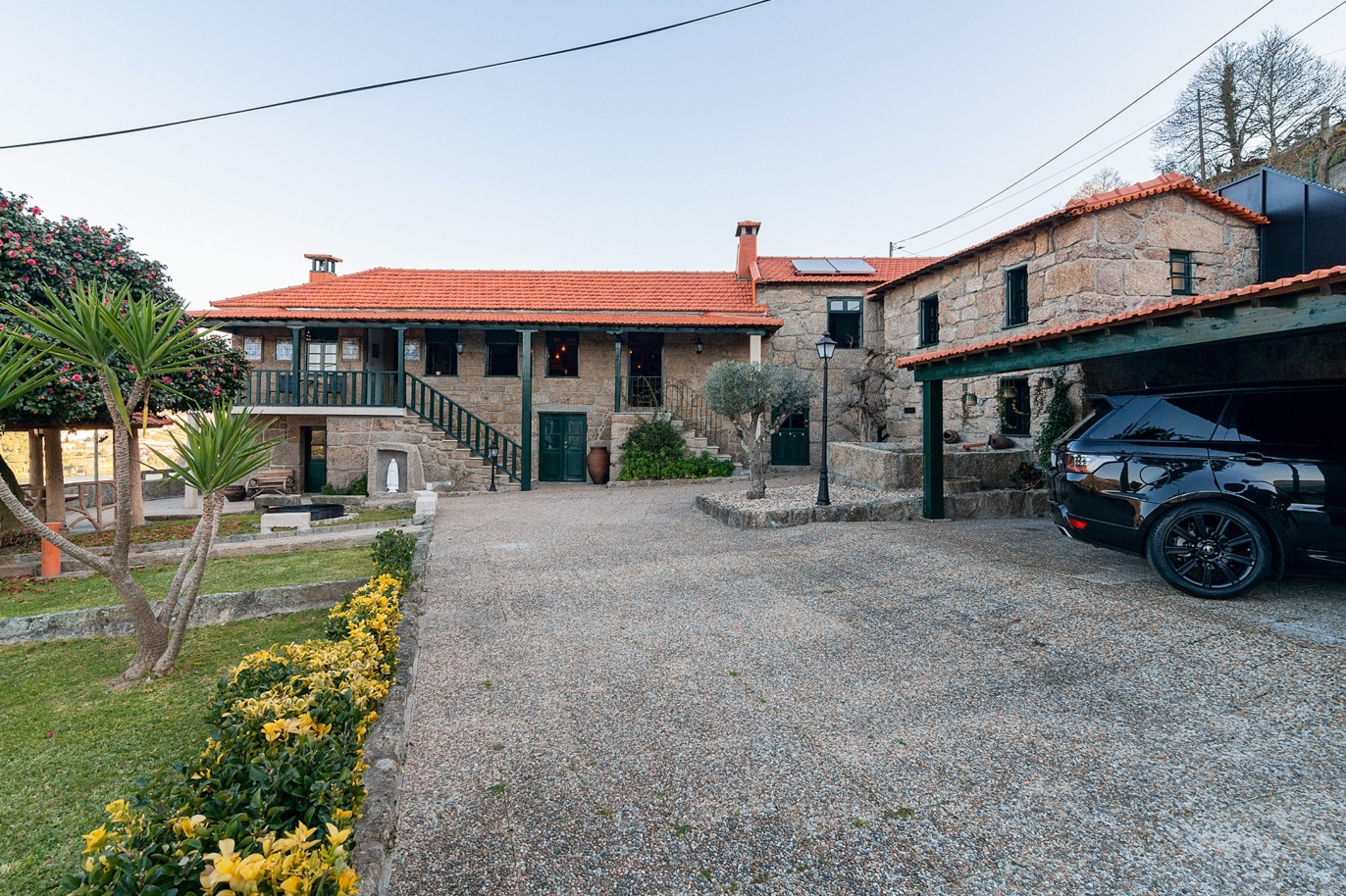 Finca con casa de campo y piscina, en venta, en Castelo de Paiva, Norte de Portugal_192103