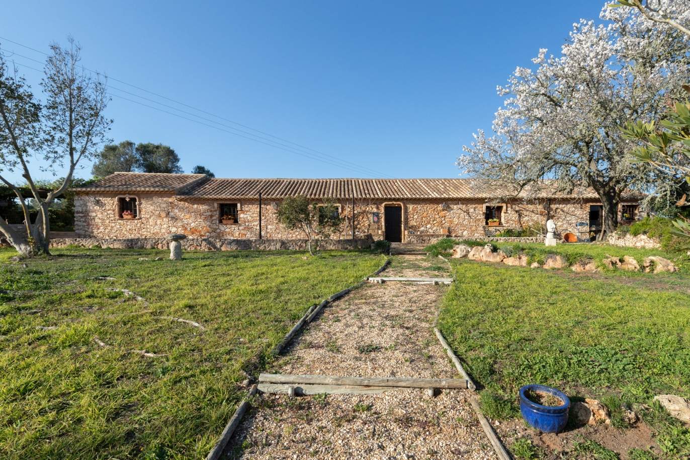 Farm with rustic villa and large plot, Vila do Bispo, Algarve_192289