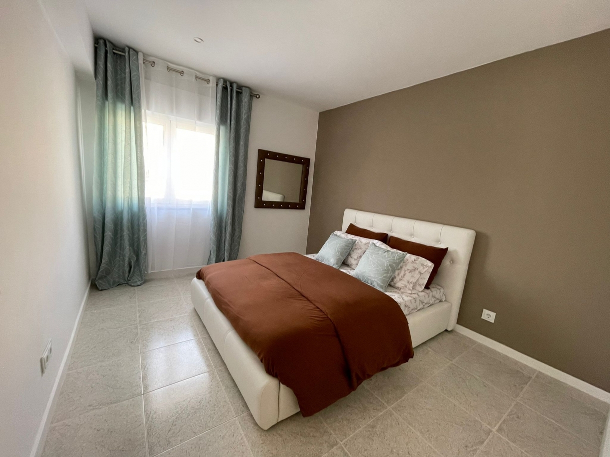 1 bedroom apartment, for sale in Porches, Algarve_194086