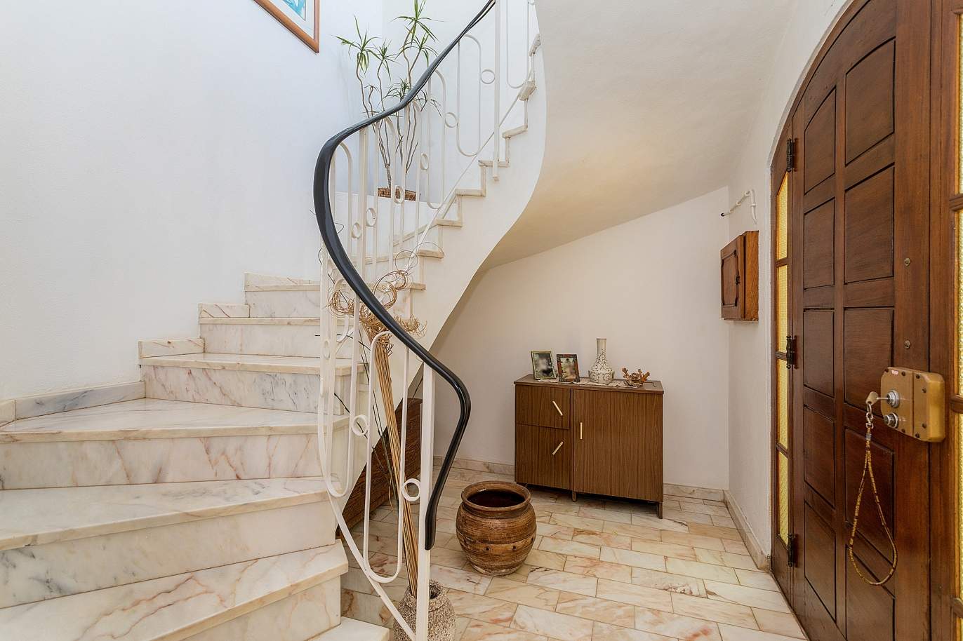 Villa con gran parcela, en venta, en Almancil, Algarve_194170