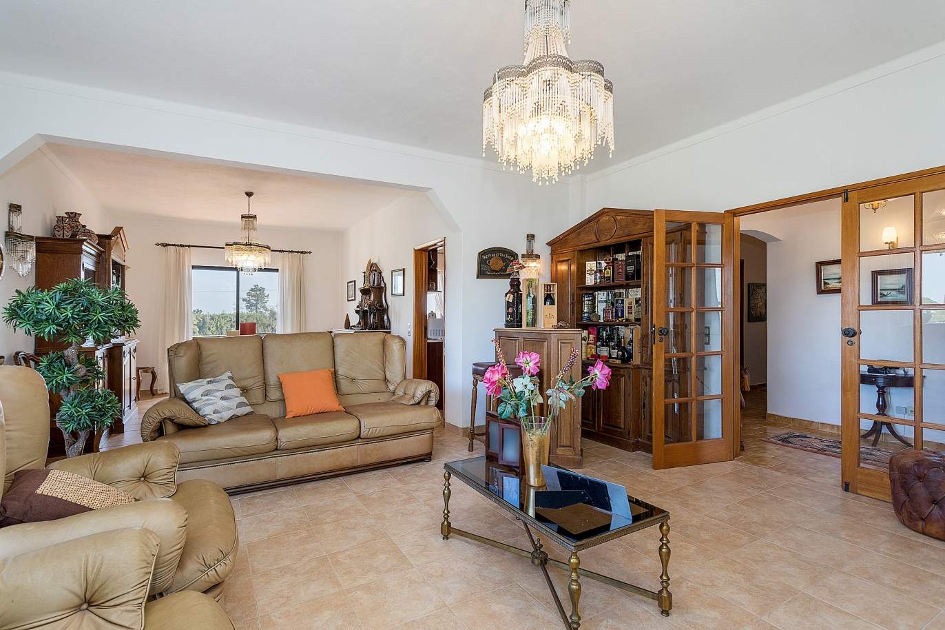 Villa con gran parcela, en venta, en Almancil, Algarve_194174
