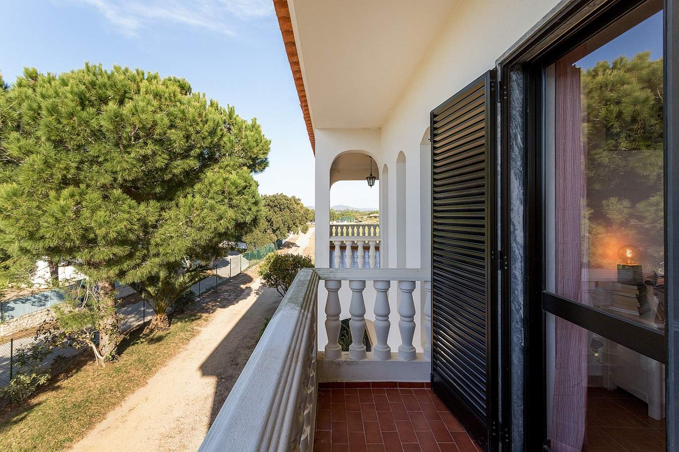 Villa mit großem Grundstück, zu verkaufen, in Almancil, Algarve_194193