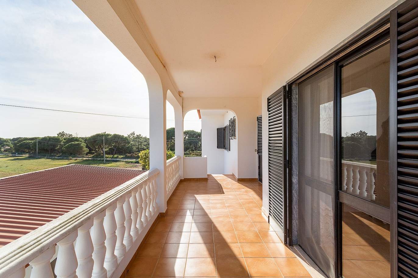 Villa con gran parcela, en venta, en Almancil, Algarve_194195