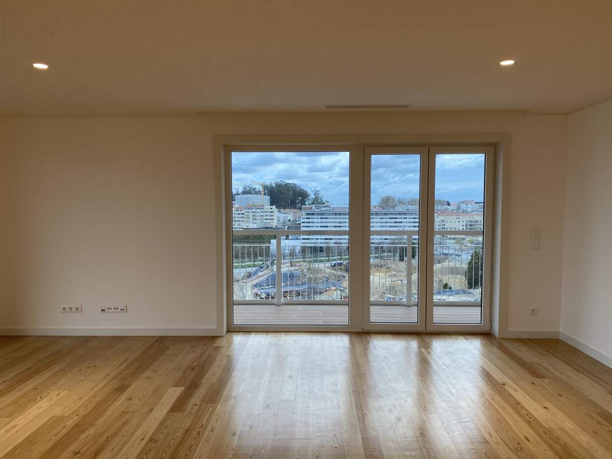 New duplex penthouse with balcony, for sale, in Antas, Porto, Portugal_194874
