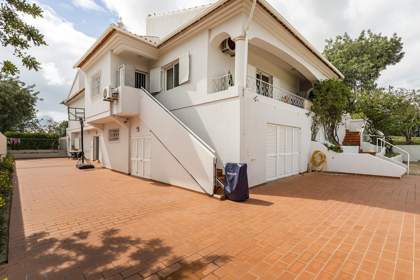 Large Villa, à vendre à Almancil, Algarve_195940