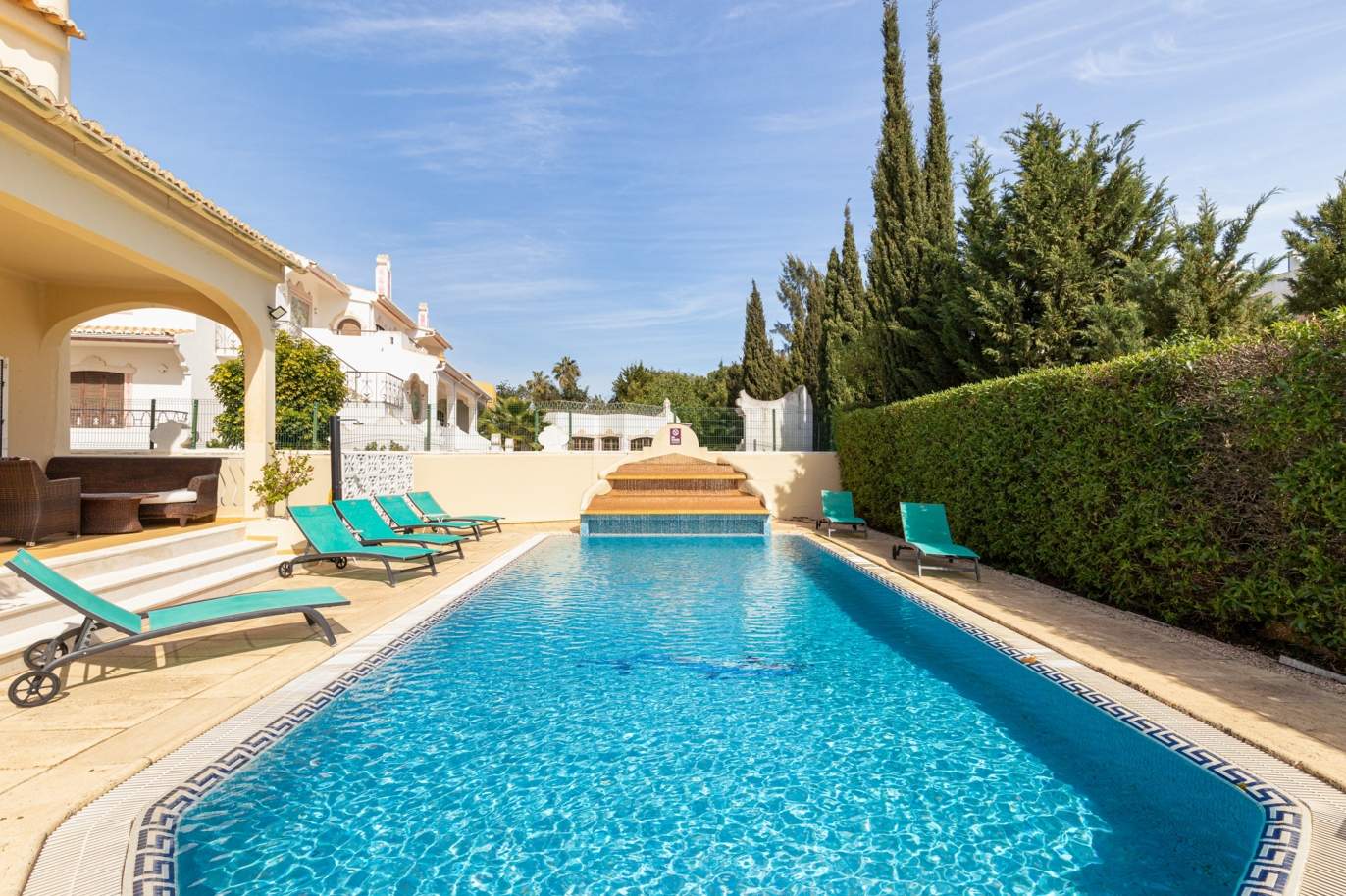 Villa de 5 dormitorios con piscina y jardín, en venta, Portimão, Algarve_196425