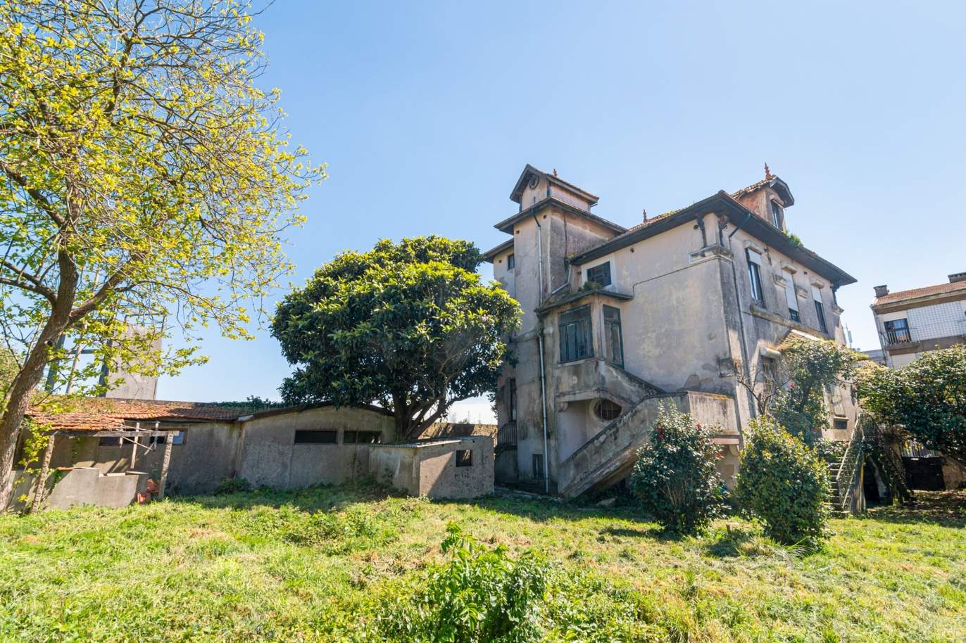 Zu verkaufen: Charmante Villa mit Garten, zu rehabilitieren, in V. N. Gaia, Porto, Portugal_196546
