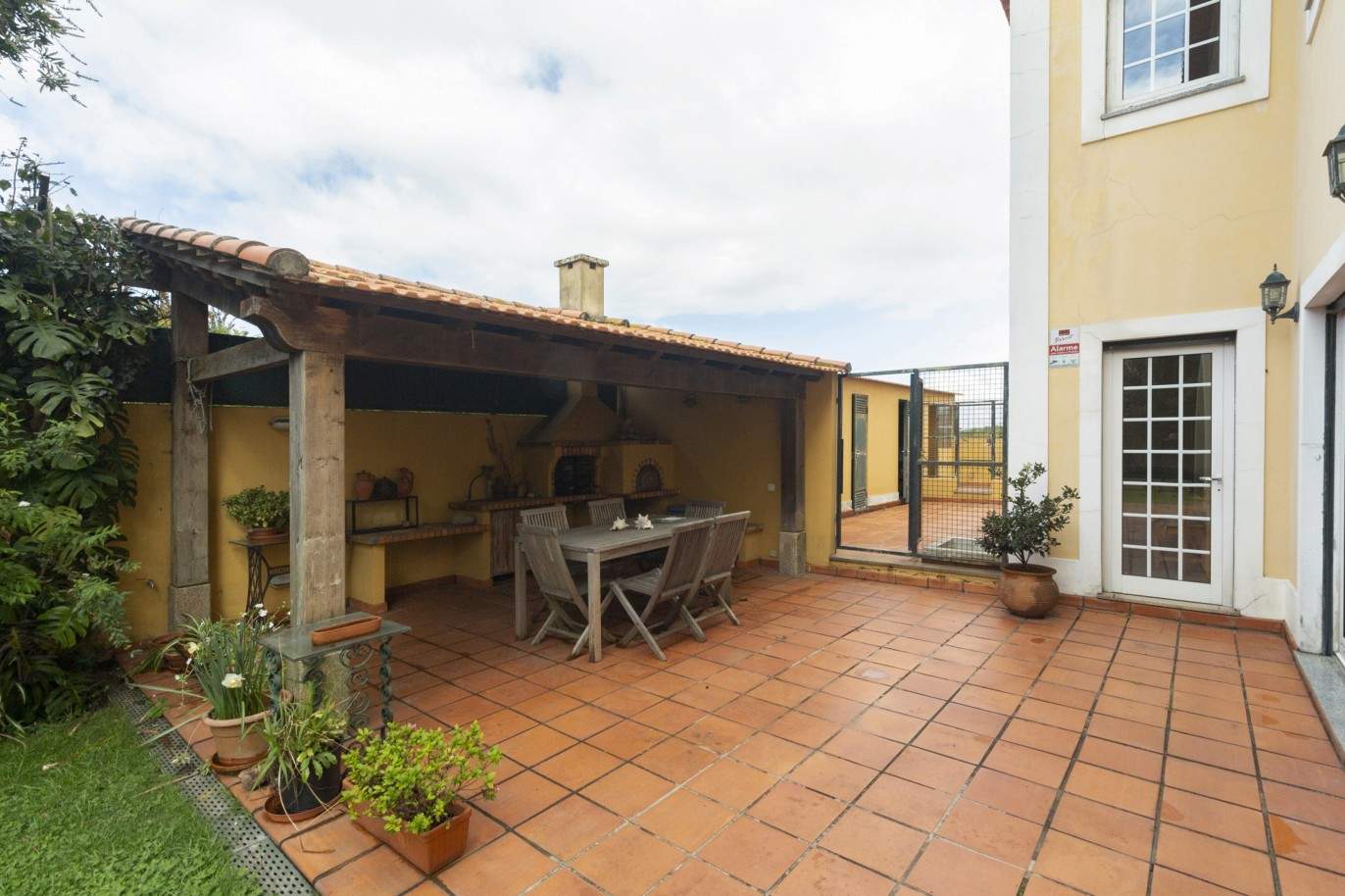 4+2 Schlafzimmer Villa mit Garten, zu verkaufen, in Foz do Douro, Porto, Portugal_197299