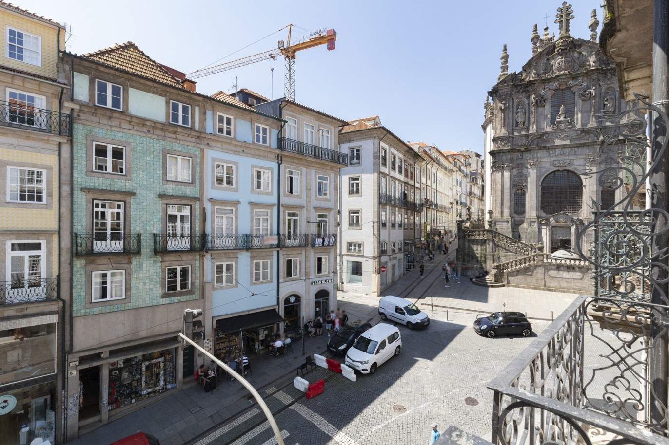 New apartment in luxury development in downtown Porto, Portugal_197974