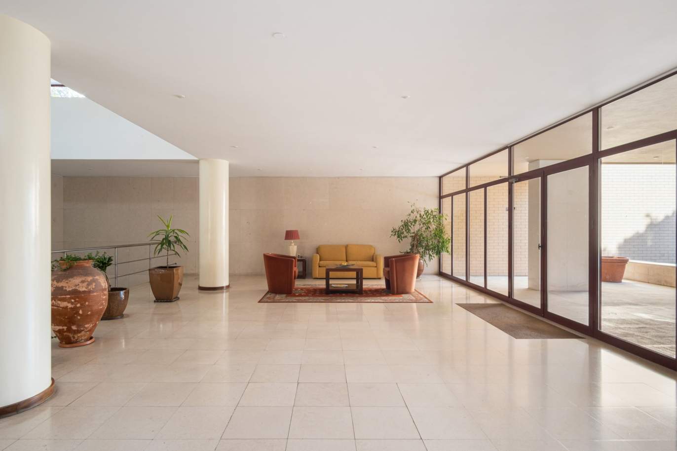 Se vende: piso triplex, en condominio con piscina, tenis y jardines, Oporto, Portugal_198469