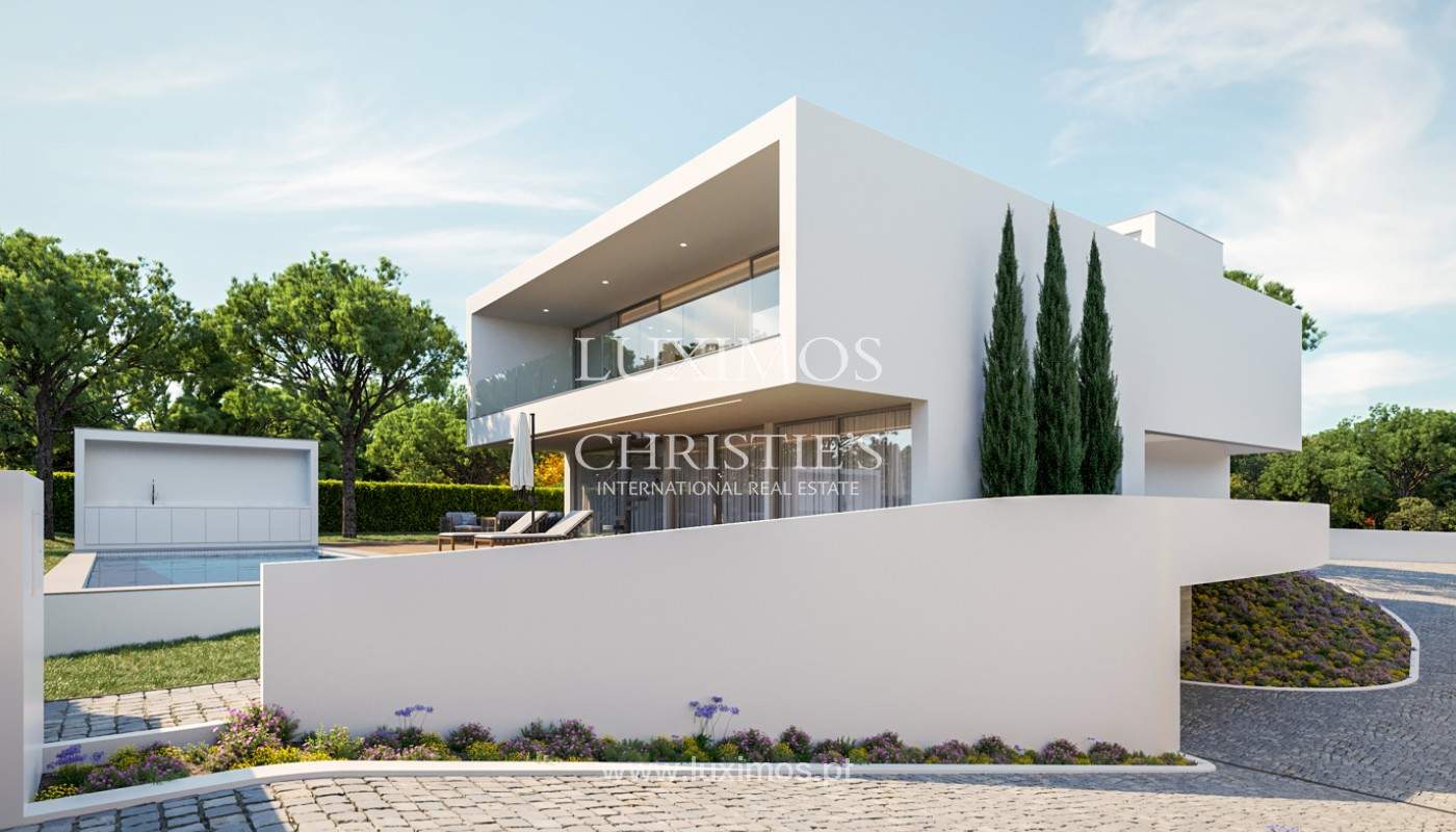 4 Bedroom Villa/Townhouse's Image 12