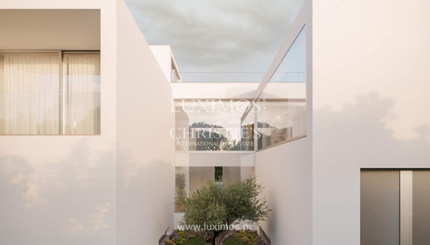 4 Bedroom Villa/Townhouse's Image 9