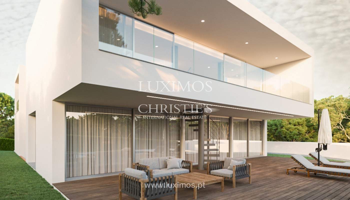 4 Bedroom Villa/Townhouse's Image 8