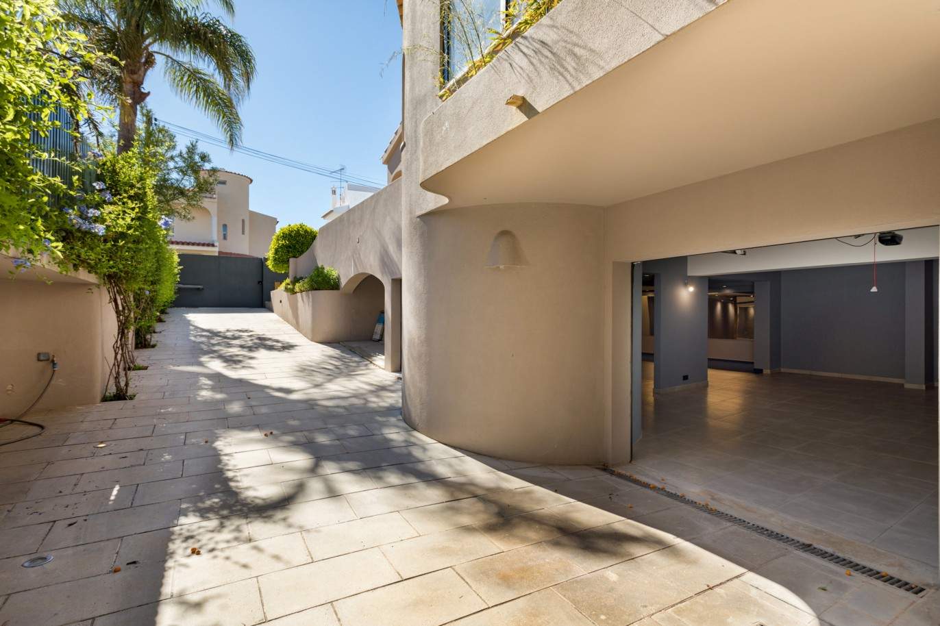 Villa de 4 dormitorios con piscina, en venta en Montenegro, Algarve_201213