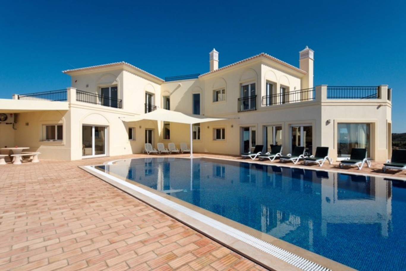 4 Schlafzimmer Villa mit Schwimmbad, zu verkaufen in Tavira, Algarve_201279