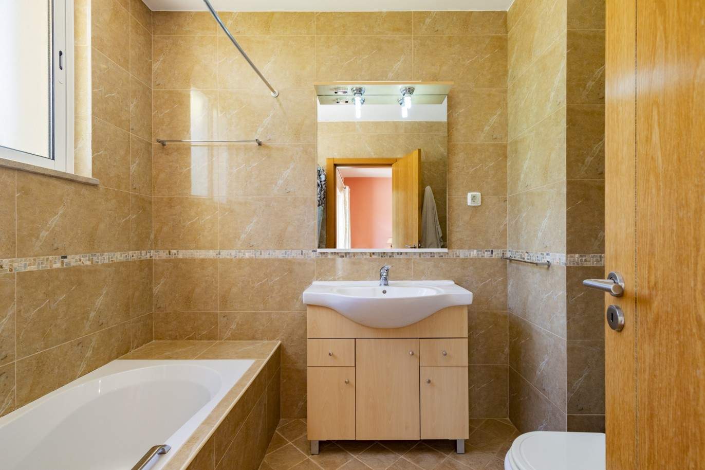 4 Bedroom Villa, à vendre à Loulé, Algarve_201299