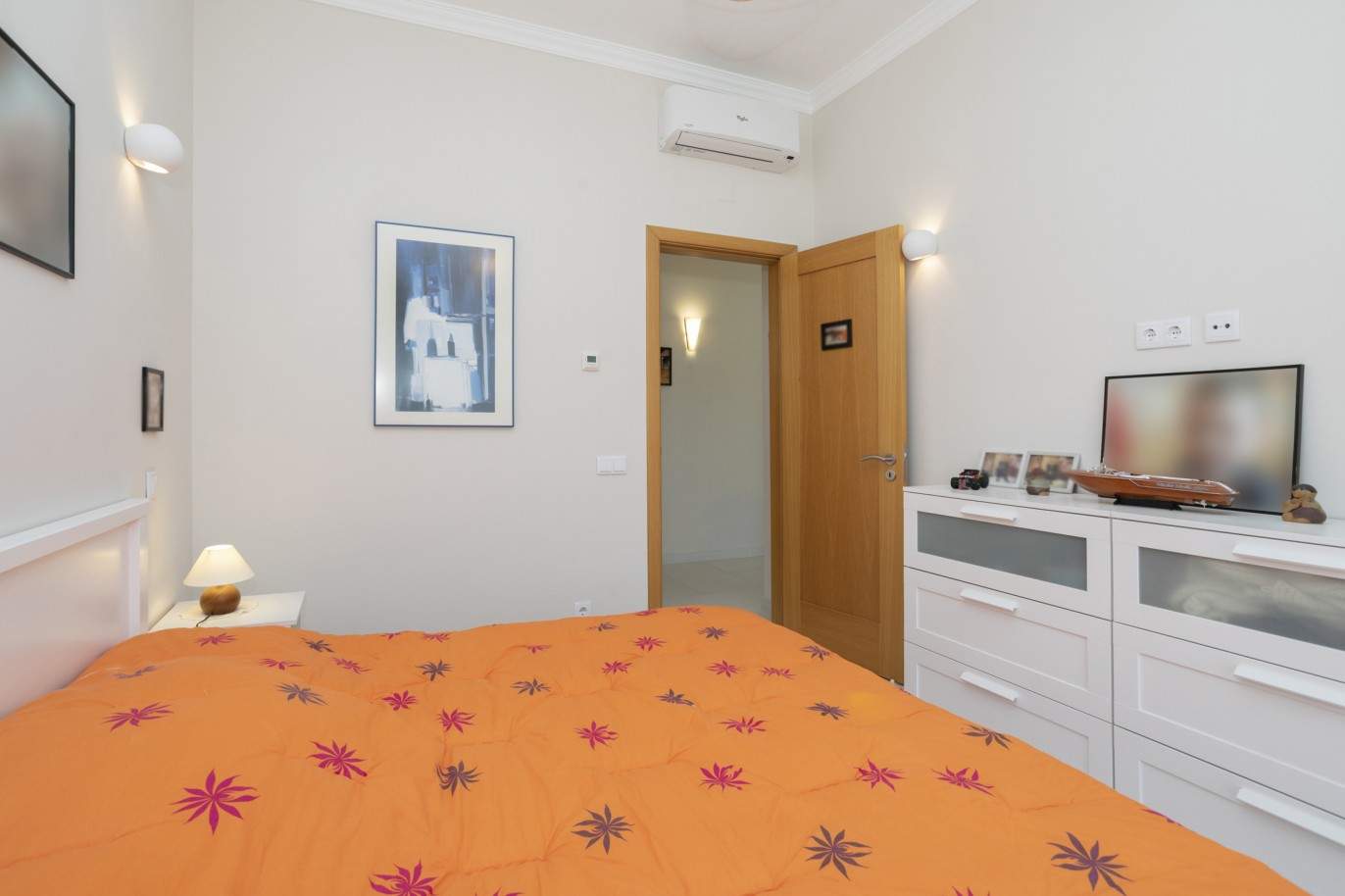 3 Bedroom Villa with swimming pool, for sale in Estoi, Algarve_201373