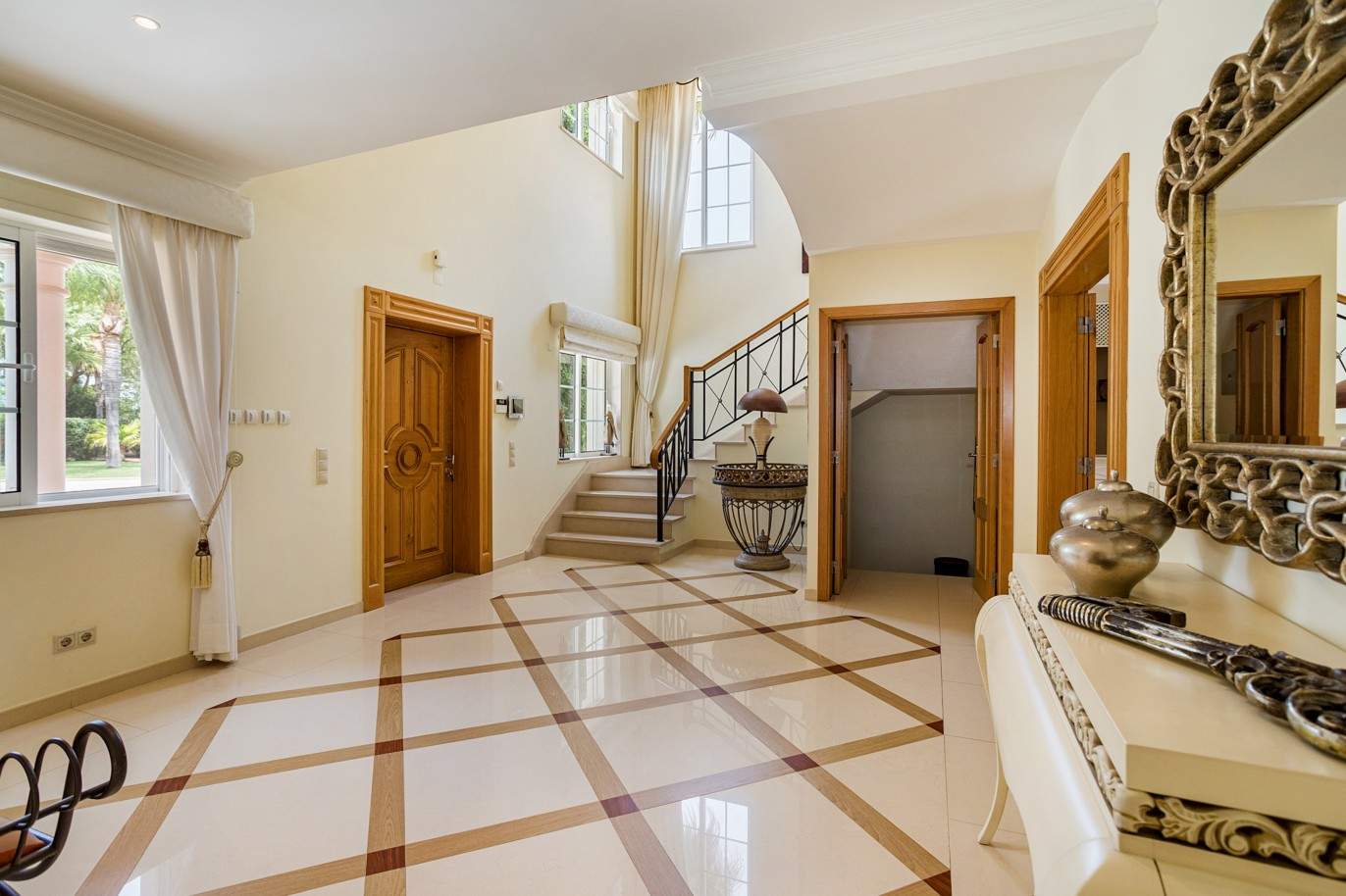Fantástica Villa de 4 dormitorios, con campo de golf, en venta en Olhão, Algarve_201419
