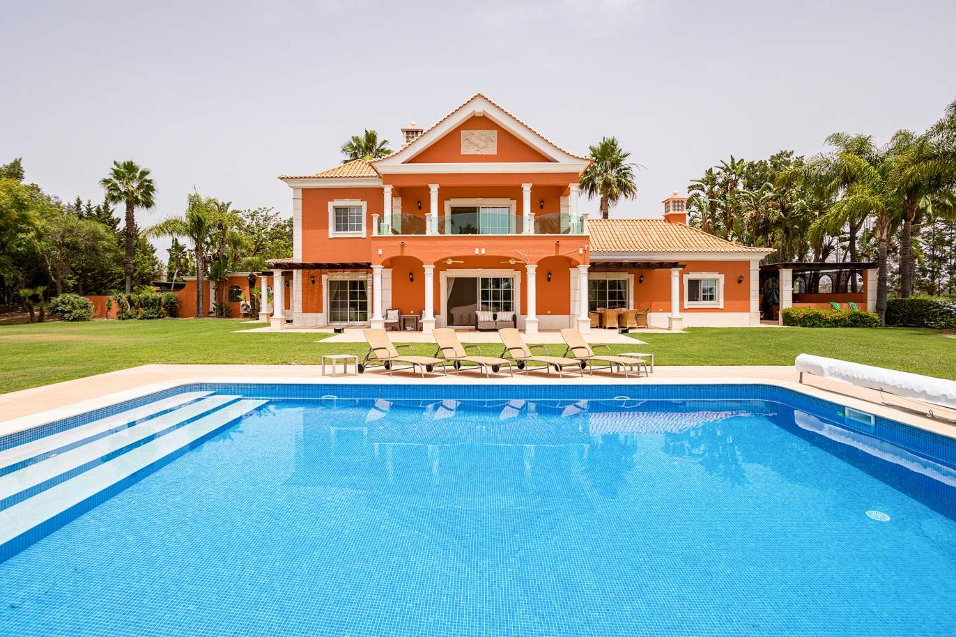 Fantastique Villa de 4 chambres, avec terrain de golf, à vendre à Olhão, Algarve_201437