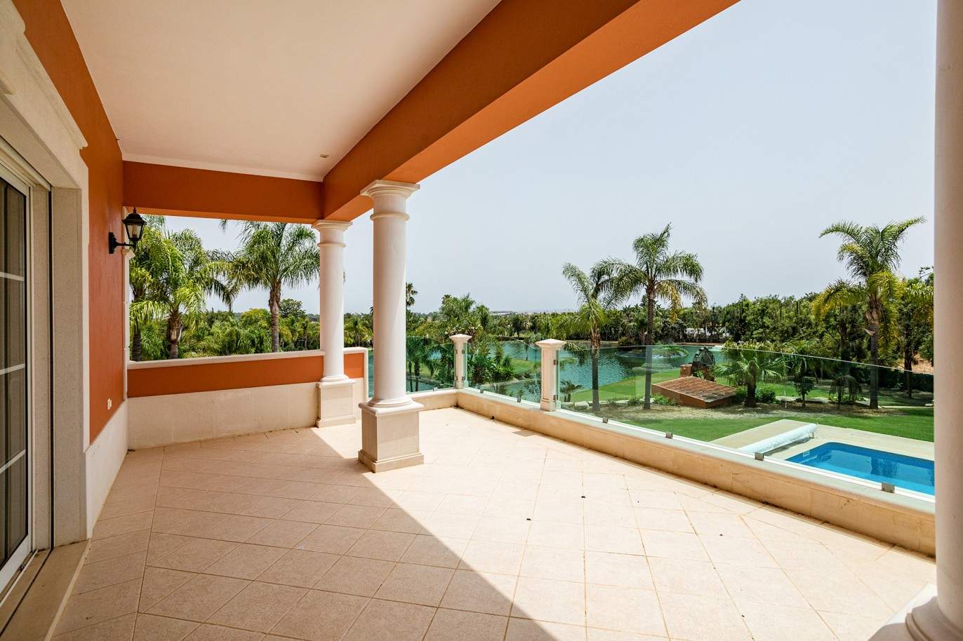 Fantástica Villa de 4 dormitorios, con campo de golf, en venta en Olhão, Algarve_201438
