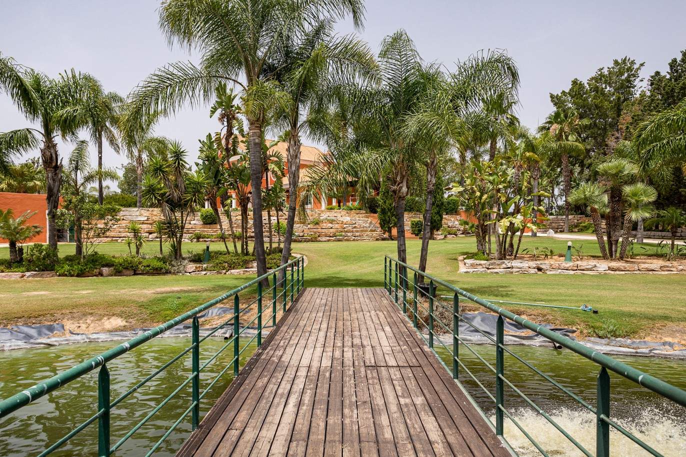 Fantastique Villa de 4 chambres, avec terrain de golf, à vendre à Olhão, Algarve_201440