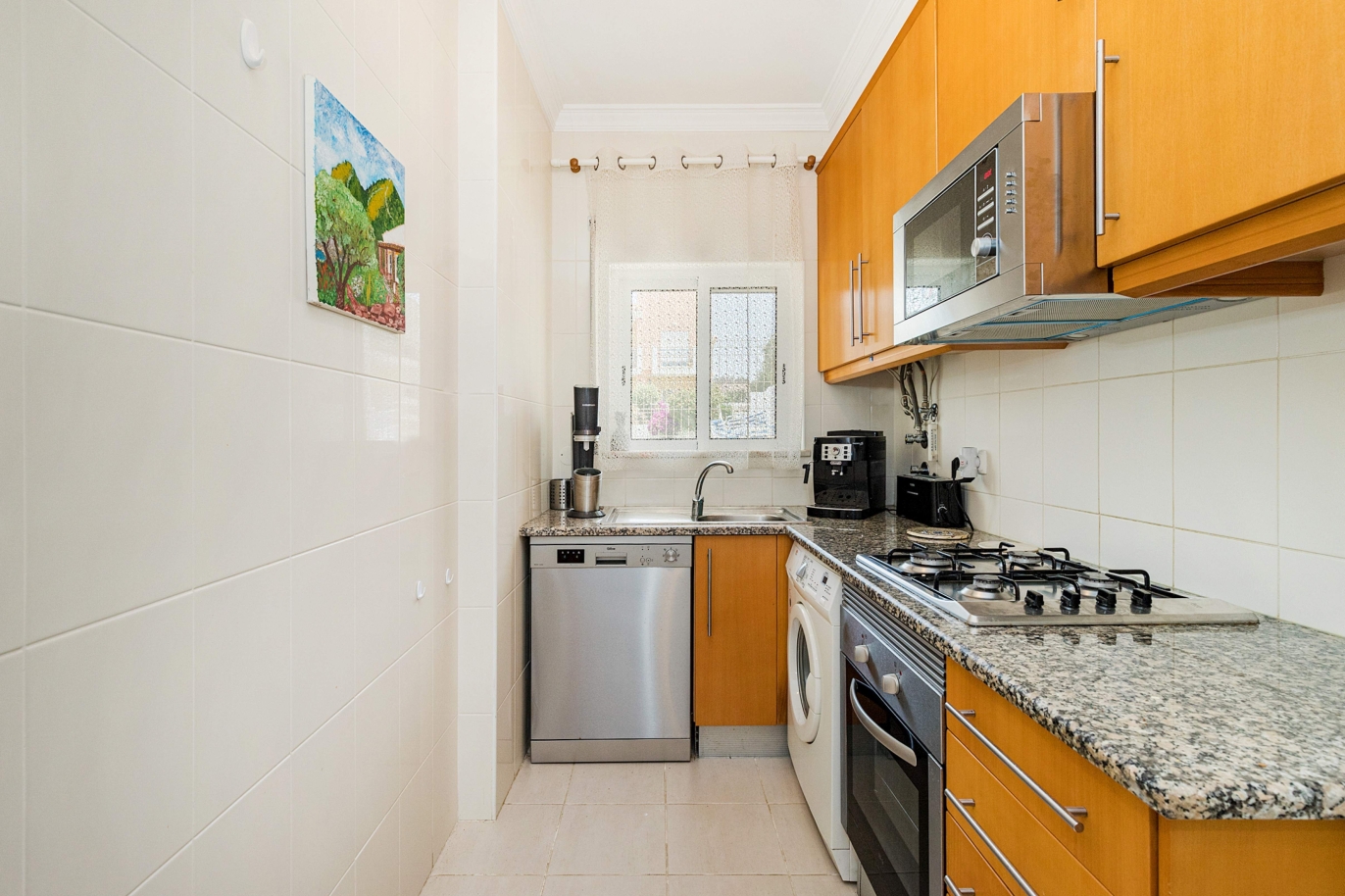 Appartement de 2 chambres, dans un immeuble en copropriété, à vendre, Albufeira, Algarve_201449
