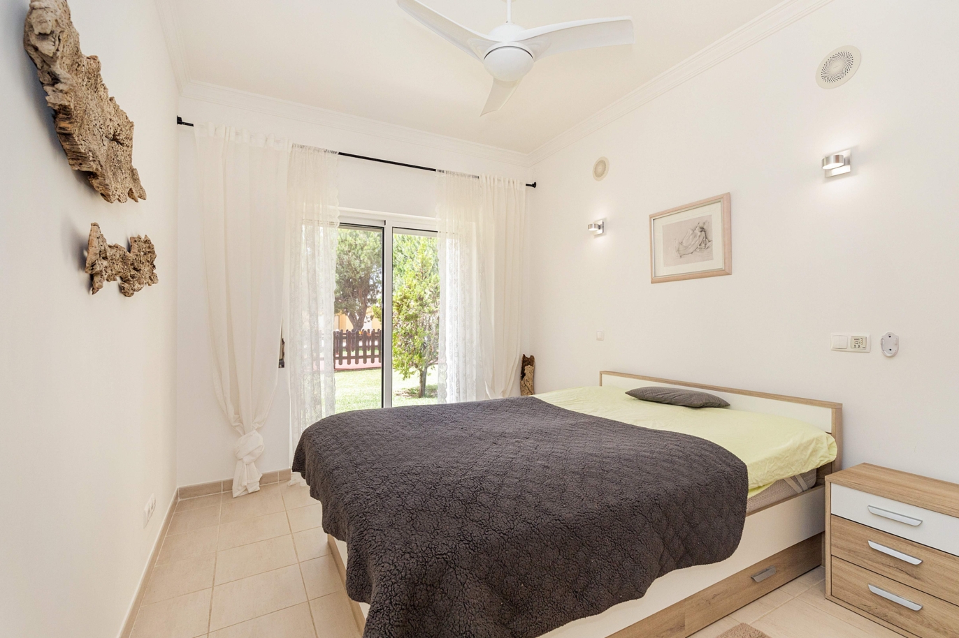 Appartement de 2 chambres, dans un immeuble en copropriété, à vendre, Albufeira, Algarve_201453