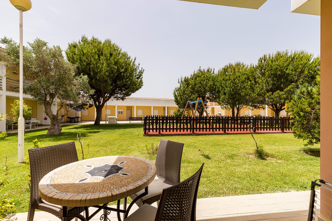 Piso de 2 dormitorios, en un condominio, en venta, Albufeira, Algarve_201457