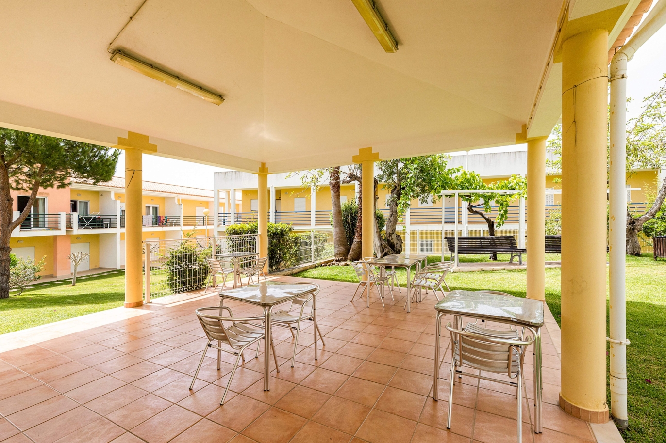 Appartement de 2 chambres, dans un immeuble en copropriété, à vendre, Albufeira, Algarve_201460