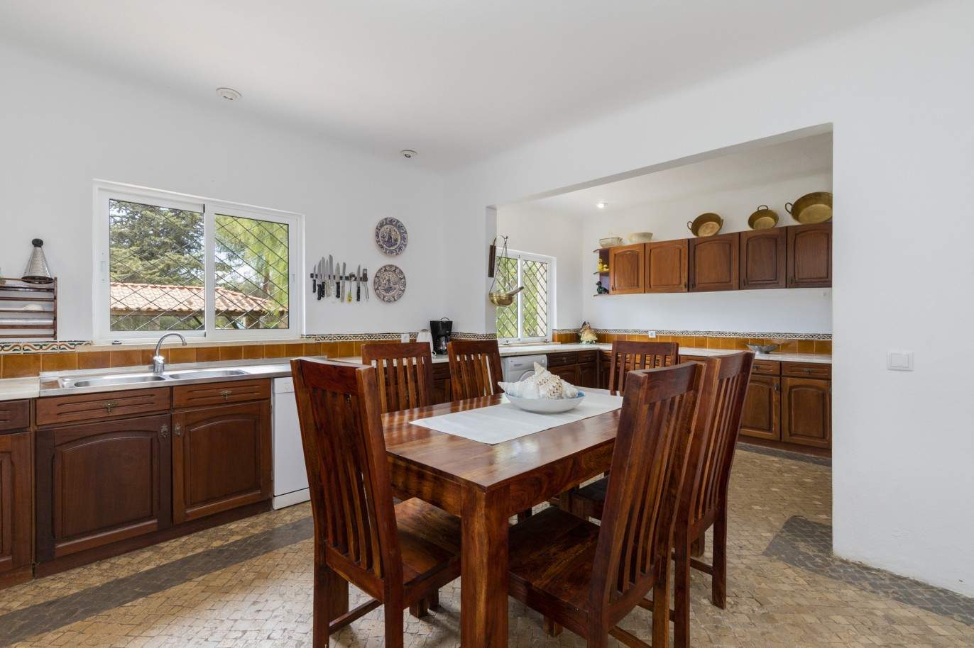 Propriété familiale de style rustique avec cinq chambres, à vendre, à Pêra, Algarve_201842