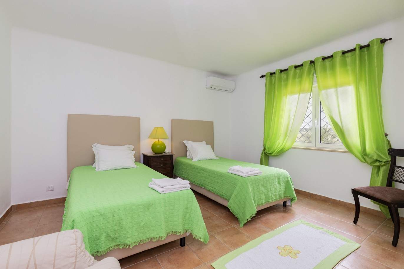 Rustikale 5 Schlafzimmer Villa mit Pool und Obstgarten, zu verkaufen in Pêra, Algarve_201847