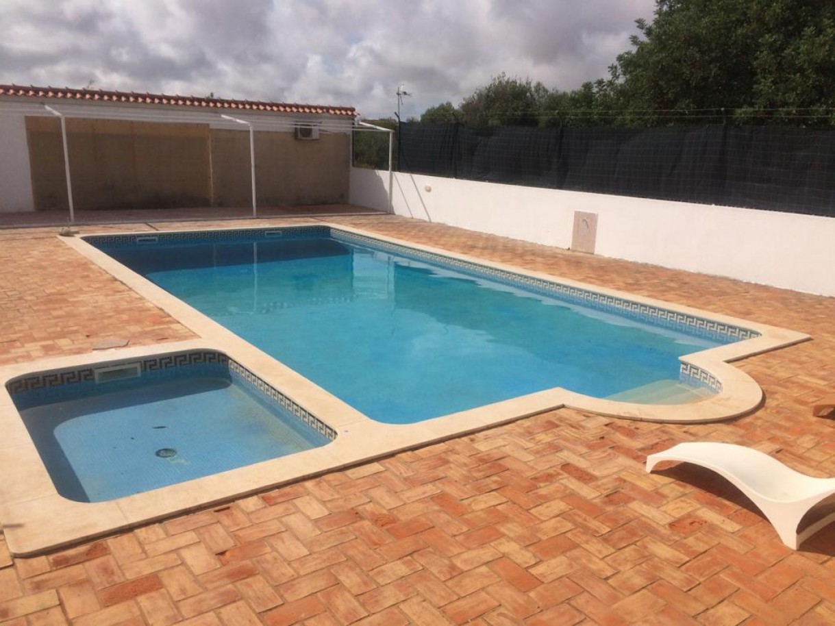 Villa de 4 dormitorios con piscina, en venta en Tunes, Algarve_202340