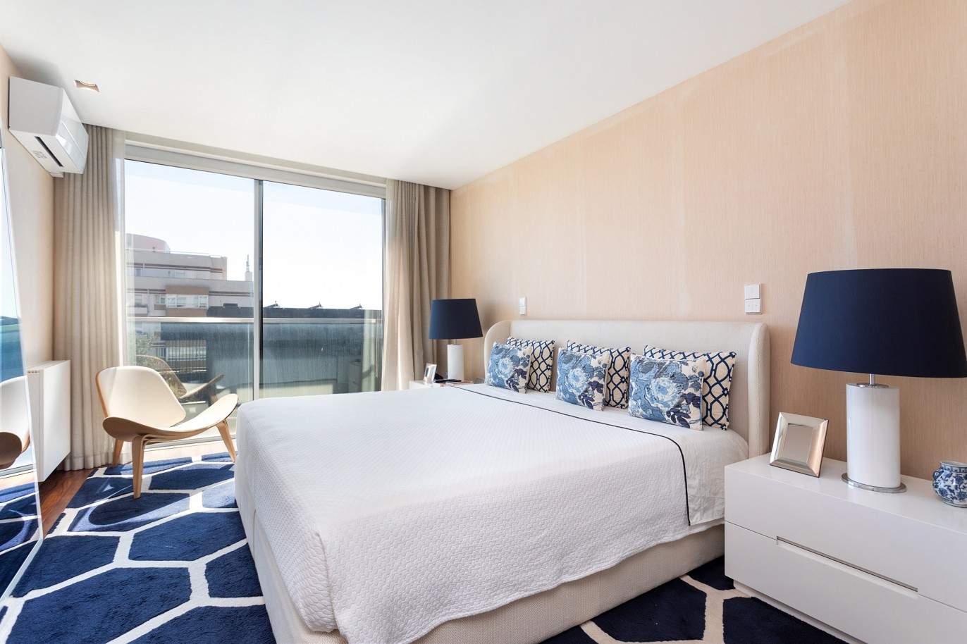 Vente : Appartement de luxe avec balcon et vue sur la mer à Foz do Douro, Porto, Portugal_202374