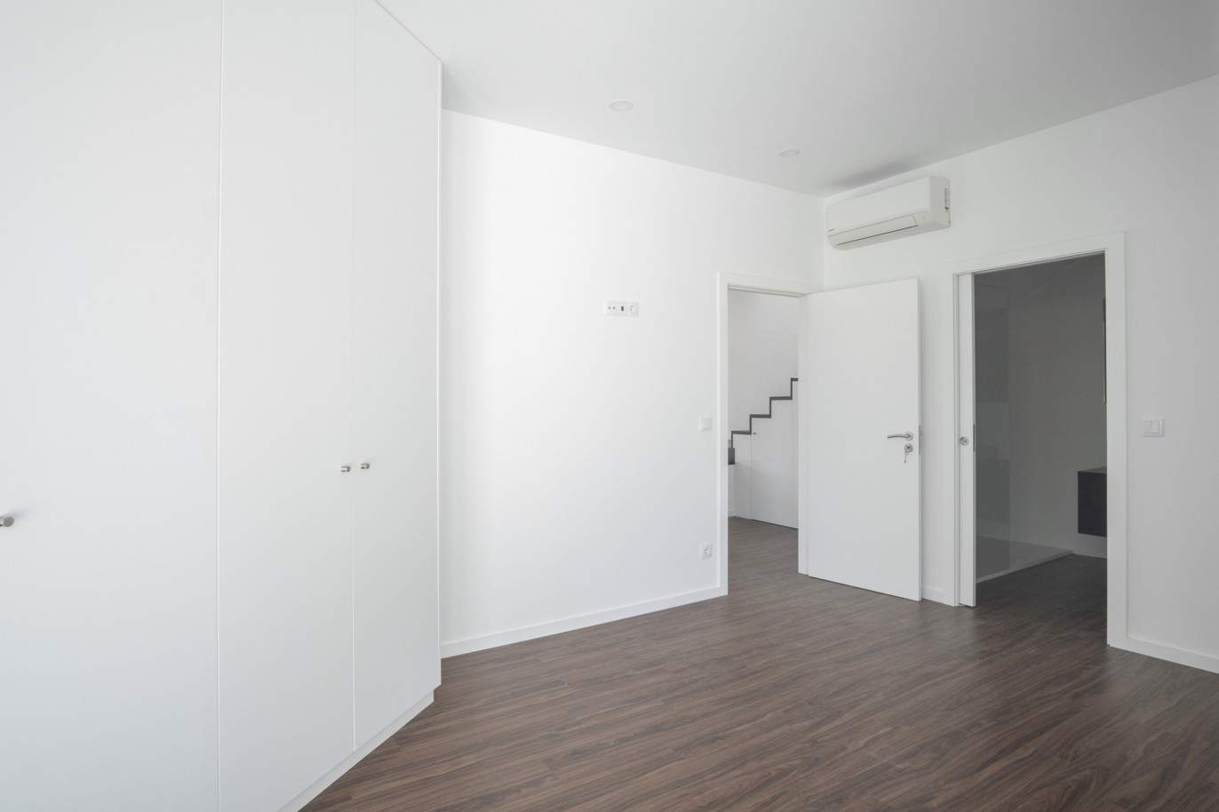 Duplex-Wohnung mit Terrasse, zu verkaufen, in Campo Alegre, Boavista, Portugal_202835