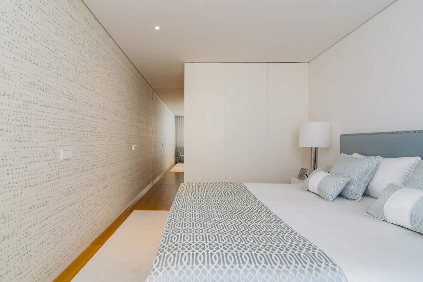 Apartamento com varanda em 1.ª linha de mar, em Canidelo, V. N. Gaia, Porto, Portugal_202917