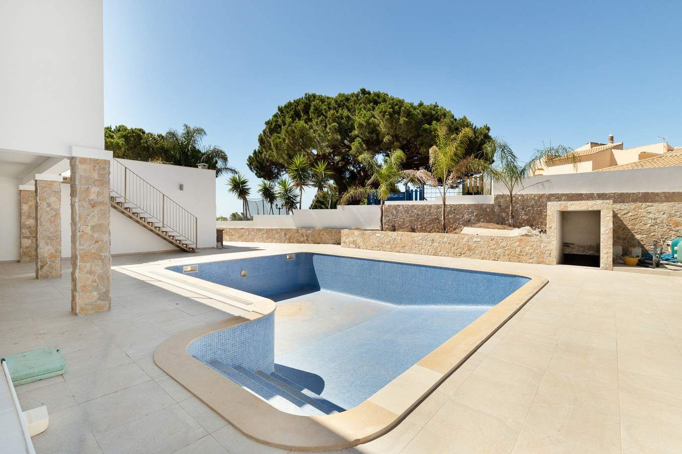 5-Schlafzimmer-Villa, Neubau, zu verkaufen in Albufeira, Algarve_203247