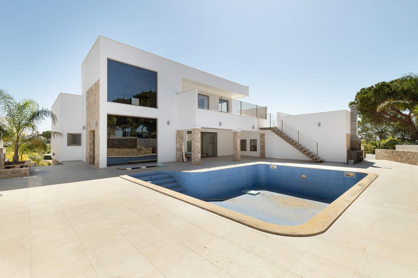 Villa de 5 dormitorios, de nueva construcción, en venta en Albufeira, Algarve_203248