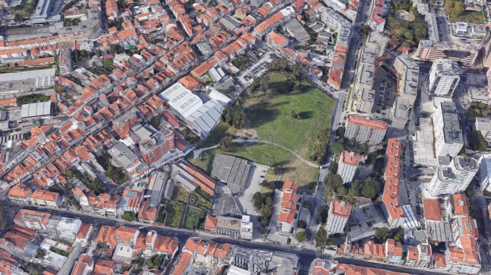 Prédio com projeto aprovado, para venda, no Porto, Portugal_203272