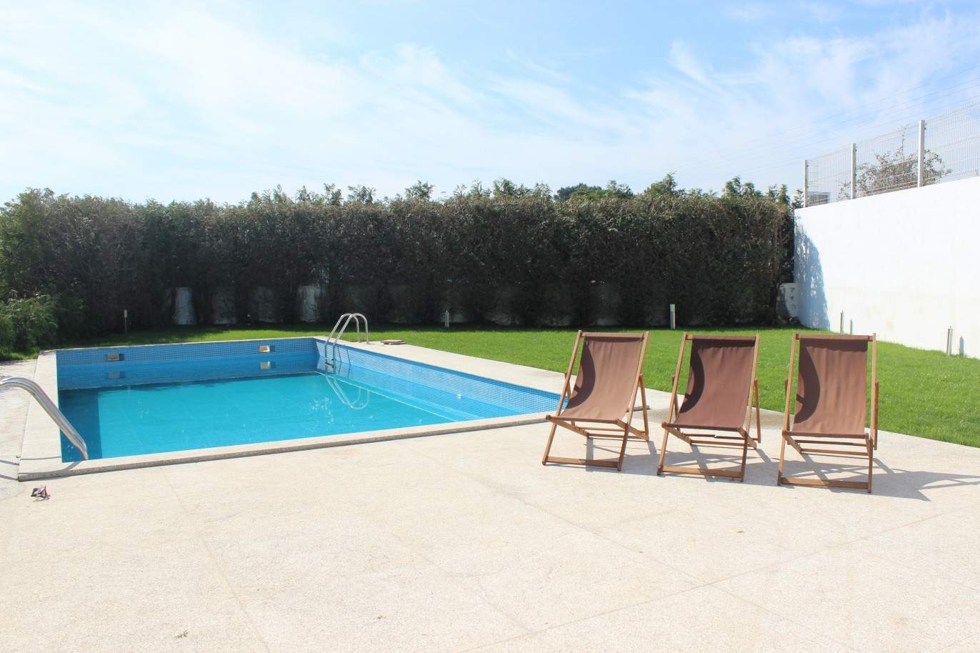 Villa in private condominium, for sale, in Maia, Portugal_203303